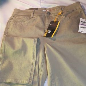 STYLE & CO. WOMENS PETITE TUMMY-CONTROL SLIM LEG